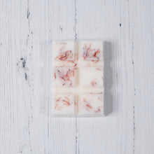 Load image into Gallery viewer, Myrrh &amp; Tonka Botanical Wax Melts
