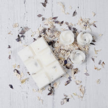Load image into Gallery viewer, Fresh Linen Botanical Wax Melts
